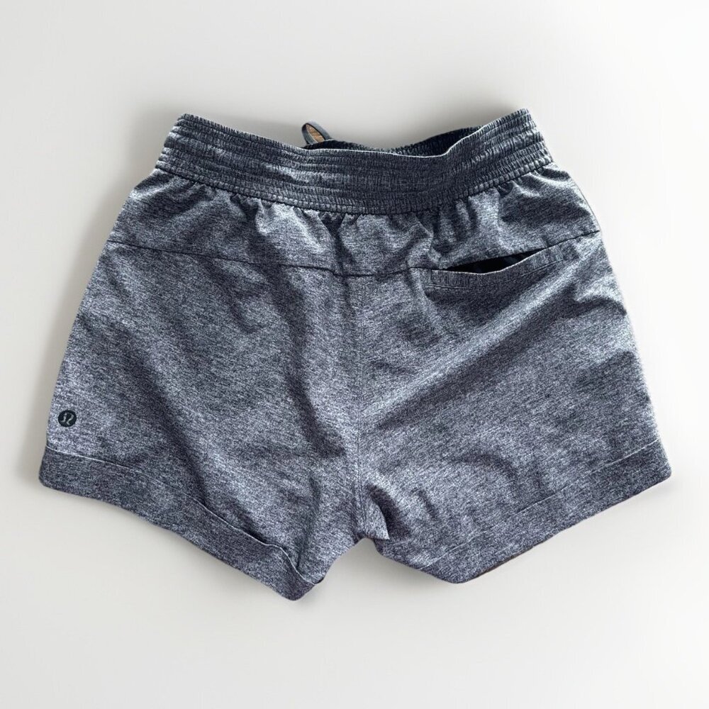 Lululemon Spring Break Away Short Gray Size 4 Minimalist Running Athleisure
